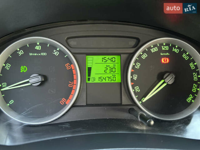 Черный Шкода Фабия, объемом двигателя 1.39 л и пробегом 153 тыс. км за 4250 $, фото 45 на Automoto.ua