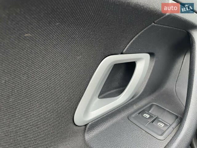 Чорний Шкода Фабія, об'ємом двигуна 1.4 л та пробігом 238 тис. км за 5150 $, фото 50 на Automoto.ua