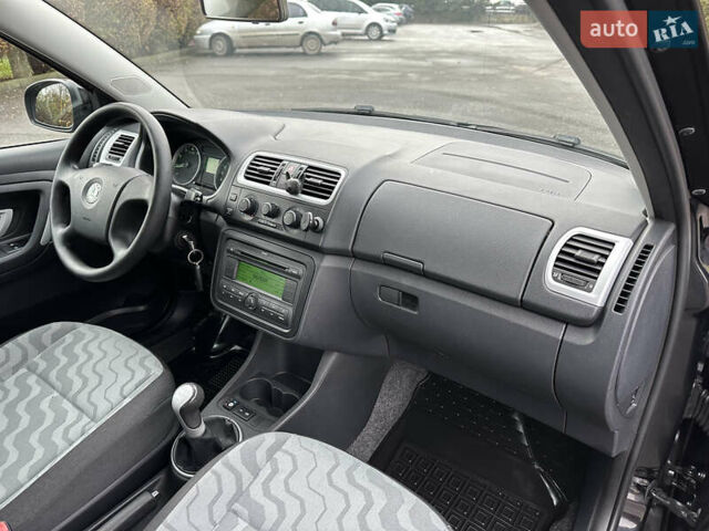 Чорний Шкода Фабія, об'ємом двигуна 1.4 л та пробігом 191 тис. км за 5350 $, фото 27 на Automoto.ua