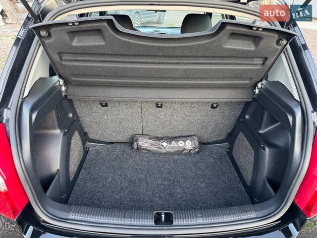 Чорний Шкода Фабія, об'ємом двигуна 1.4 л та пробігом 204 тис. км за 5900 $, фото 20 на Automoto.ua