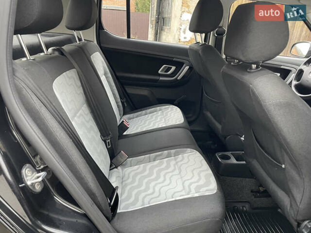 Чорний Шкода Фабія, об'ємом двигуна 1.4 л та пробігом 238 тис. км за 5150 $, фото 42 на Automoto.ua