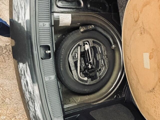 Шкода Фабия 2008 в Харькове на Automoto.ua Черный Шкода Фабия, объемом двигателя 1.4 л и пробегом 200 тыс. км за 5500 $, фото 20 на Automoto.ua