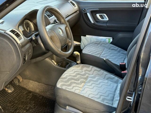 Чорний Шкода Фабія, об'ємом двигуна 1.4 л та пробігом 203 тис. км за 4940 $, фото 8 на Automoto.ua