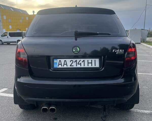 Черный Шкода Фабия, объемом двигателя 1.39 л и пробегом 234 тыс. км за 5000 $, фото 3 на Automoto.ua