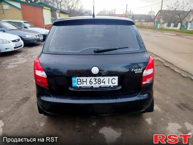 Черный Шкода Фабия, объемом двигателя 1.2 л и пробегом 218 тыс. км за 2500 $, фото 3 на Automoto.ua