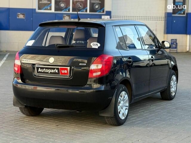 Чорний Шкода Фабія, об'ємом двигуна 1.4 л та пробігом 203 тис. км за 4940 $, фото 7 на Automoto.ua