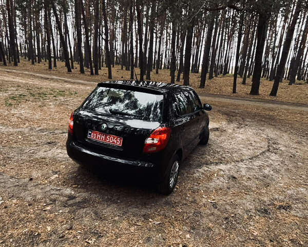 Черный Шкода Фабия, объемом двигателя 1.4 л и пробегом 200 тыс. км за 5600 $, фото 17 на Automoto.ua