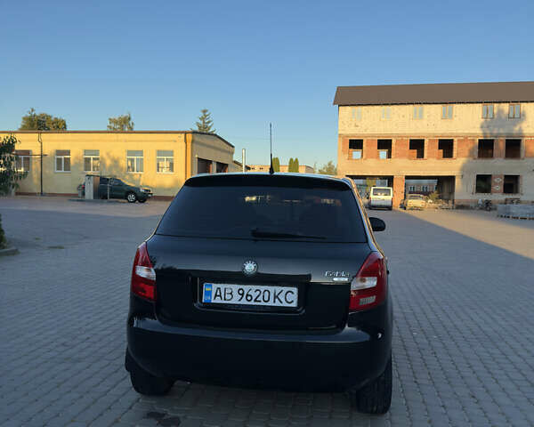 Чорний Шкода Фабія, об'ємом двигуна 1.6 л та пробігом 206 тис. км за 5500 $, фото 4 на Automoto.ua