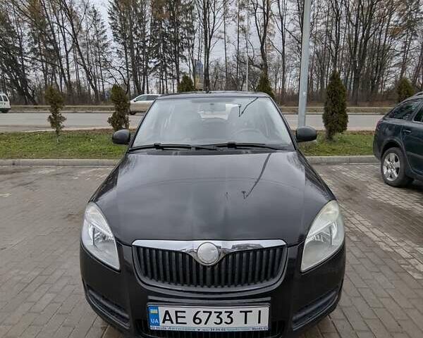 Черный Шкода Фабия, объемом двигателя 1.39 л и пробегом 230 тыс. км за 4500 $, фото 7 на Automoto.ua