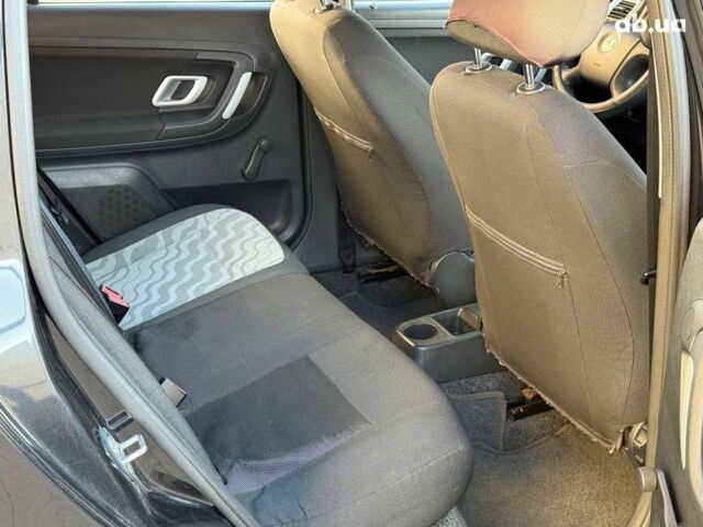 Чорний Шкода Фабія, об'ємом двигуна 1.4 л та пробігом 203 тис. км за 4940 $, фото 13 на Automoto.ua