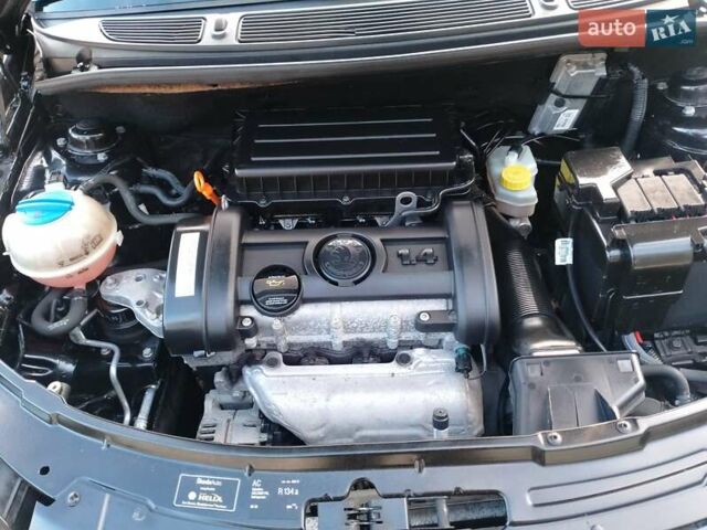 Черный Шкода Фабия, объемом двигателя 1.4 л и пробегом 135 тыс. км за 5500 $, фото 25 на Automoto.ua