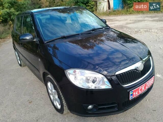 Черный Шкода Фабия, объемом двигателя 1.4 л и пробегом 135 тыс. км за 5500 $, фото 30 на Automoto.ua