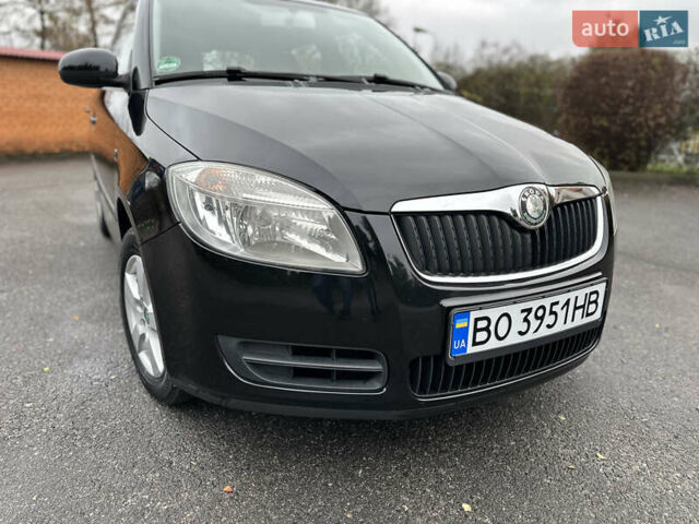 Чорний Шкода Фабія, об'ємом двигуна 1.4 л та пробігом 191 тис. км за 5350 $, фото 3 на Automoto.ua