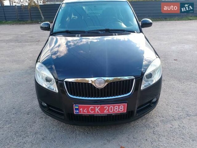 Черный Шкода Фабия, объемом двигателя 1.4 л и пробегом 135 тыс. км за 5500 $, фото 5 на Automoto.ua