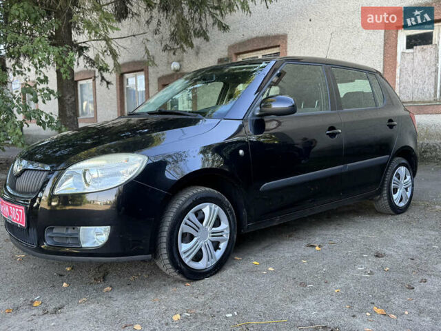 Черный Шкода Фабия, объемом двигателя 1.39 л и пробегом 153 тыс. км за 5150 $, фото 6 на Automoto.ua