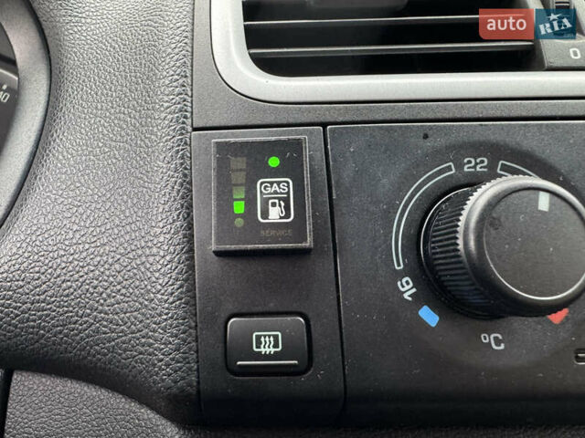 Черный Шкода Фабия, объемом двигателя 1.39 л и пробегом 167 тыс. км за 6450 $, фото 13 на Automoto.ua