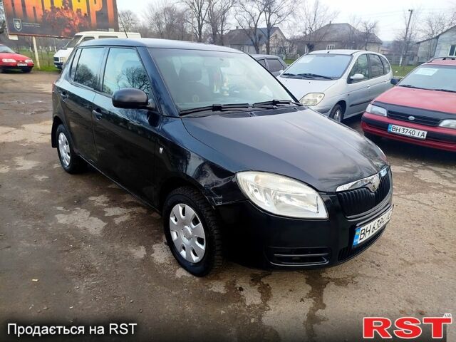 Черный Шкода Фабия, объемом двигателя 1.2 л и пробегом 218 тыс. км за 2500 $, фото 5 на Automoto.ua