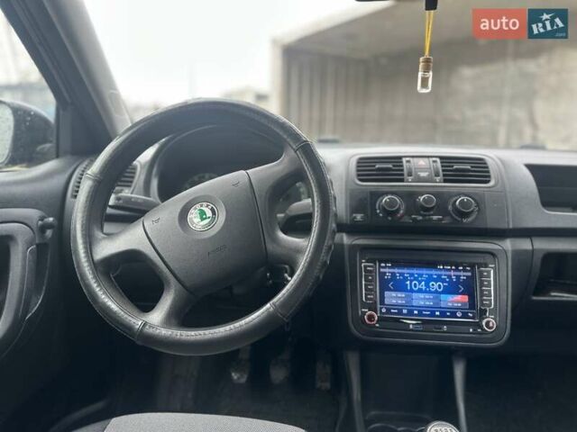 Чорний Шкода Фабія, об'ємом двигуна 1.2 л та пробігом 224 тис. км за 3999 $, фото 42 на Automoto.ua