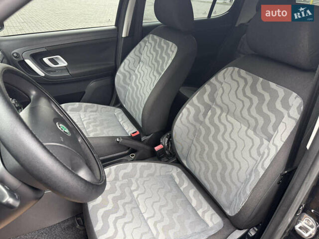 Черный Шкода Фабия, объемом двигателя 1.39 л и пробегом 167 тыс. км за 6450 $, фото 9 на Automoto.ua
