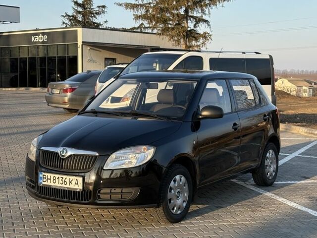 Чорний Шкода Фабія, об'ємом двигуна 1.4 л та пробігом 187 тис. км за 4600 $, фото 1 на Automoto.ua