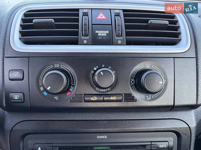 Чорний Шкода Фабія, об'ємом двигуна 1.4 л та пробігом 204 тис. км за 5900 $, фото 14 на Automoto.ua