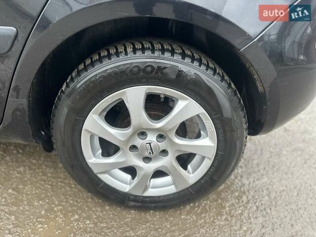 Чорний Шкода Фабія, об'ємом двигуна 1.2 л та пробігом 224 тис. км за 3999 $, фото 34 на Automoto.ua