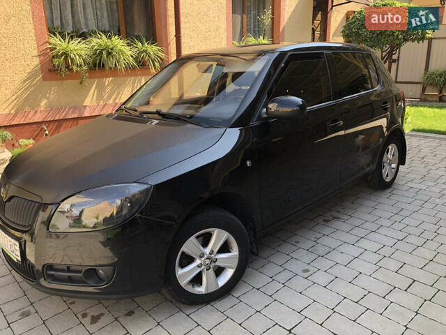 Черный Шкода Фабия, объемом двигателя 1.4 л и пробегом 156 тыс. км за 4100 $, фото 11 на Automoto.ua