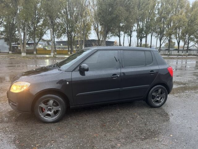 Шкода Фабия 2008 в Кролевце на Automoto.ua Черный Шкода Фабия, объемом двигателя 1.2 л и пробегом 200 тыс. км за 3950 $, фото 10 на Automoto.ua