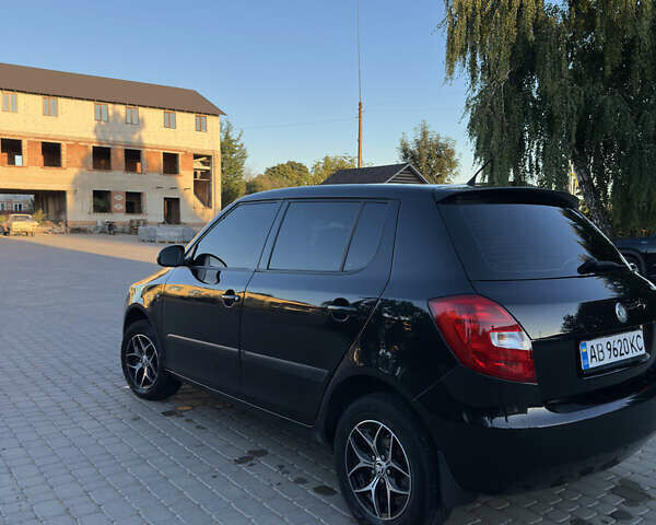 Чорний Шкода Фабія, об'ємом двигуна 1.6 л та пробігом 206 тис. км за 5500 $, фото 3 на Automoto.ua