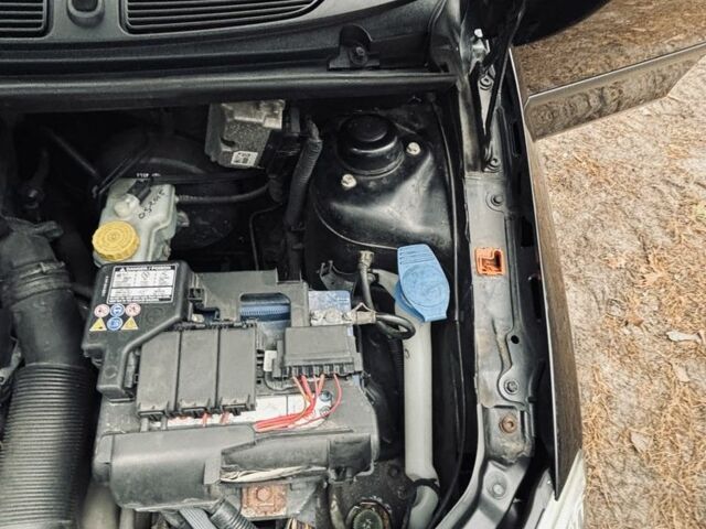 Шкода Фабия 2008 в Харькове на Automoto.ua Черный Шкода Фабия, объемом двигателя 1.4 л и пробегом 200 тыс. км за 5500 $, фото 16 на Automoto.ua