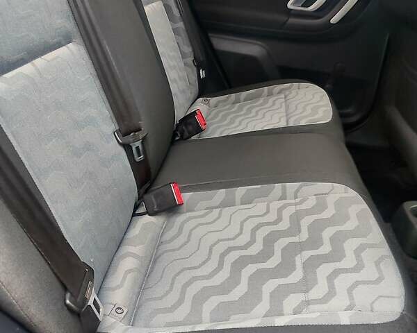 Черный Шкода Фабия, объемом двигателя 1.39 л и пробегом 228 тыс. км за 4000 $, фото 12 на Automoto.ua