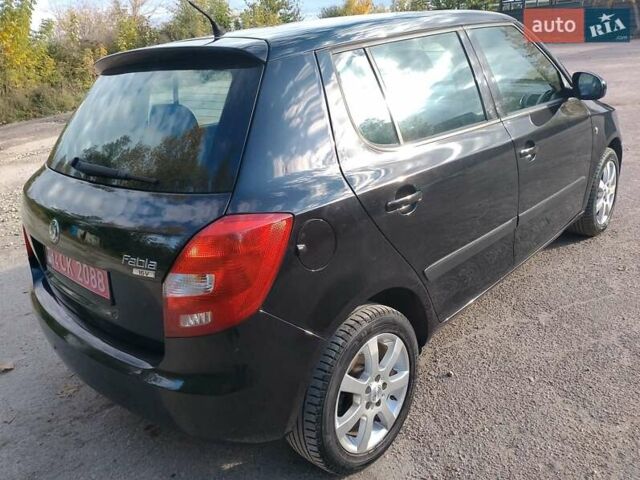Черный Шкода Фабия, объемом двигателя 1.4 л и пробегом 135 тыс. км за 5500 $, фото 37 на Automoto.ua