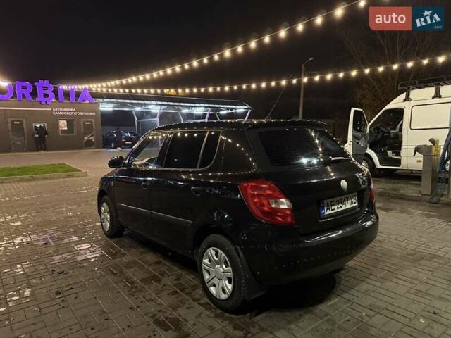 Черный Шкода Фабия, объемом двигателя 1.39 л и пробегом 185 тыс. км за 4500 $, фото 4 на Automoto.ua