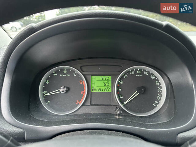 Чорний Шкода Фабія, об'ємом двигуна 1.4 л та пробігом 191 тис. км за 5350 $, фото 33 на Automoto.ua