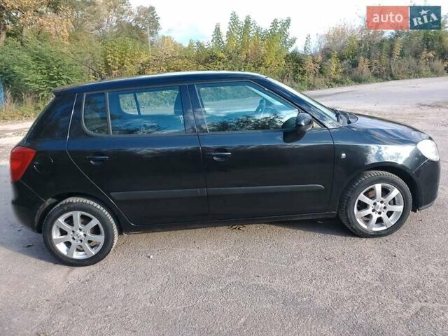 Чорний Шкода Фабія, об'ємом двигуна 1.4 л та пробігом 135 тис. км за 5500 $, фото 10 на Automoto.ua