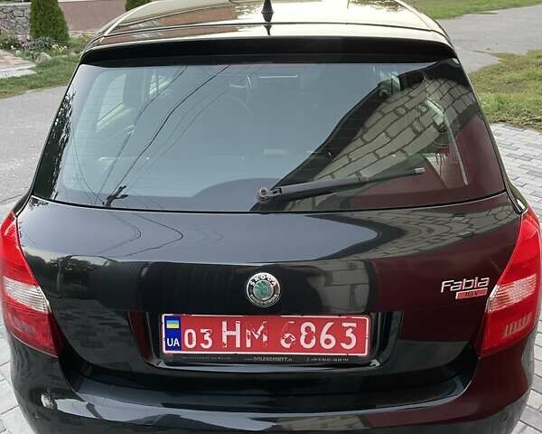 Черный Шкода Фабия, объемом двигателя 1.6 л и пробегом 190 тыс. км за 6500 $, фото 9 на Automoto.ua