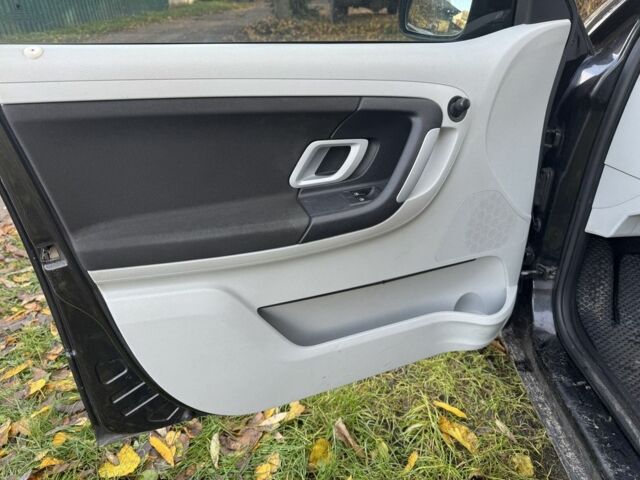 Шкода Фабия 2008 в Кролевце на Automoto.ua Черный Шкода Фабия, объемом двигателя 1.2 л и пробегом 200 тыс. км за 3950 $, фото 4 на Automoto.ua