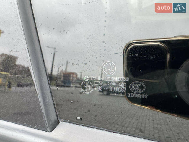 Черный Шкода Фабия, объемом двигателя 1.39 л и пробегом 167 тыс. км за 6450 $, фото 30 на Automoto.ua