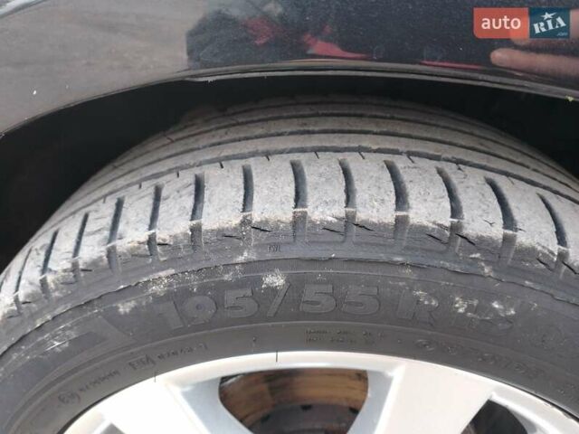 Черный Шкода Фабия, объемом двигателя 1.4 л и пробегом 135 тыс. км за 5500 $, фото 40 на Automoto.ua