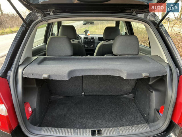 Черный Шкода Фабия, объемом двигателя 1.2 л и пробегом 272 тыс. км за 4200 $, фото 18 на Automoto.ua