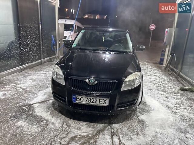 Черный Шкода Фабия, объемом двигателя 1.2 л и пробегом 224 тыс. км за 4700 $, фото 4 на Automoto.ua