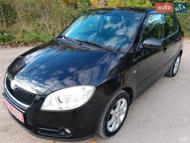 Черный Шкода Фабия, объемом двигателя 1.4 л и пробегом 135 тыс. км за 5500 $, фото 27 на Automoto.ua