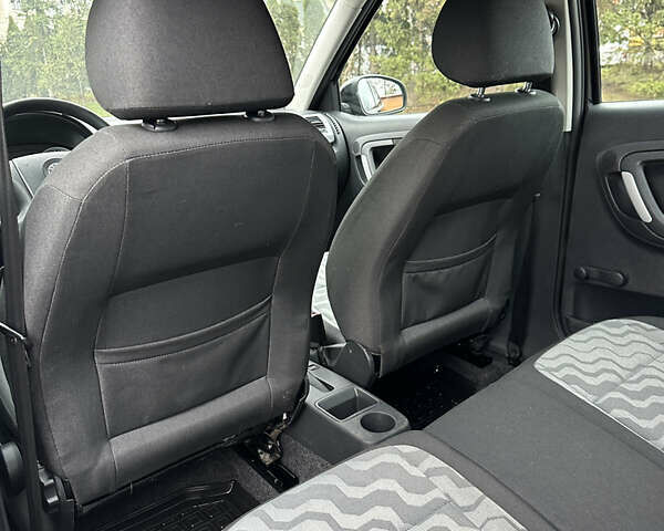 Чорний Шкода Фабія, об'ємом двигуна 1.4 л та пробігом 191 тис. км за 5350 $, фото 42 на Automoto.ua