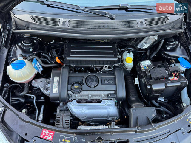 Чорний Шкода Фабія, об'ємом двигуна 1.4 л та пробігом 204 тис. км за 5900 $, фото 22 на Automoto.ua