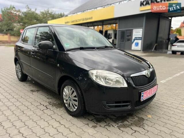 Черный Шкода Фабия, объемом двигателя 1.4 л и пробегом 208 тыс. км за 5300 $, фото 9 на Automoto.ua