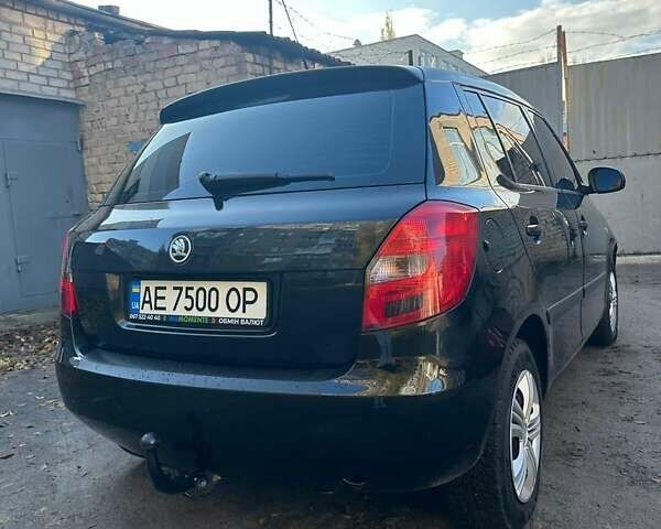 Чорний Шкода Фабія, об'ємом двигуна 1.39 л та пробігом 265 тис. км за 4900 $, фото 4 на Automoto.ua