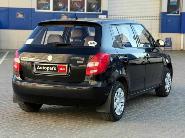 Чорний Шкода Фабія, об'ємом двигуна 1.4 л та пробігом 203 тис. км за 4940 $, фото 7 на Automoto.ua