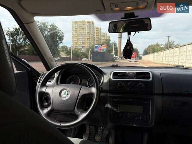 Черный Шкода Фабия, объемом двигателя 1.39 л и пробегом 238 тыс. км за 4300 $, фото 19 на Automoto.ua