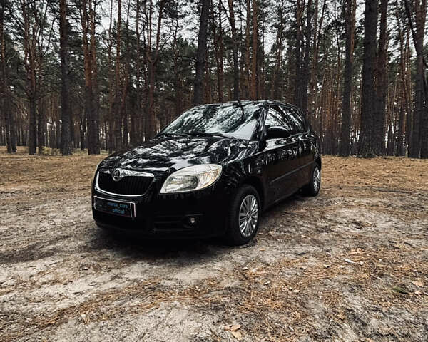 Черный Шкода Фабия, объемом двигателя 1.4 л и пробегом 200 тыс. км за 5600 $, фото 14 на Automoto.ua