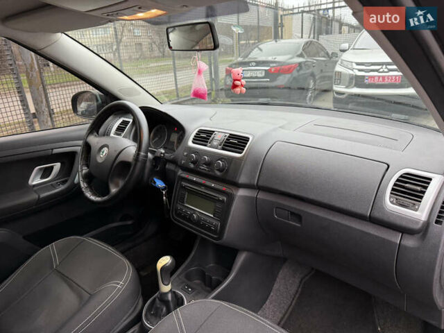 Чорний Шкода Фабія, об'ємом двигуна 1.2 л та пробігом 190 тис. км за 4200 $, фото 9 на Automoto.ua